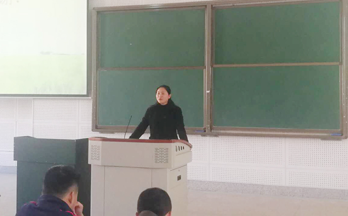 农学院开展就业指导系列讲座