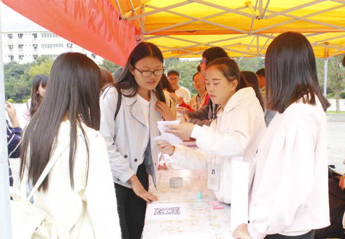 昆明学院第四届大学生微电影评论竞赛线下活动成功举办