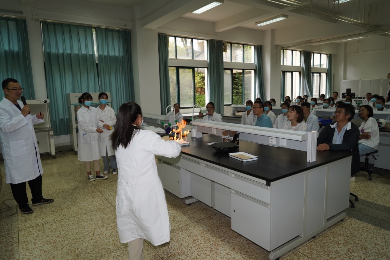 农学与生命科学学院开展危化药品事故应急预案演习