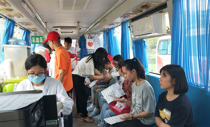青年志愿者联合会无偿献血活动圆满结束